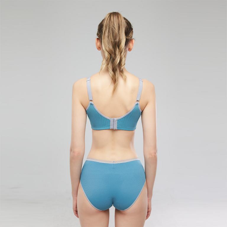 【思薇爾】律洞感系列C-F罩軟鋼圈涼感運動女內衣(光電藍)
