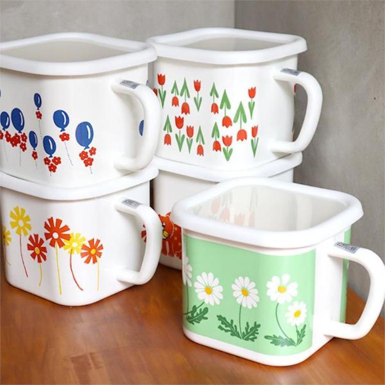 PLUNE ADERIA聯名復古琺瑯方形提把密封保鮮盒1.45L