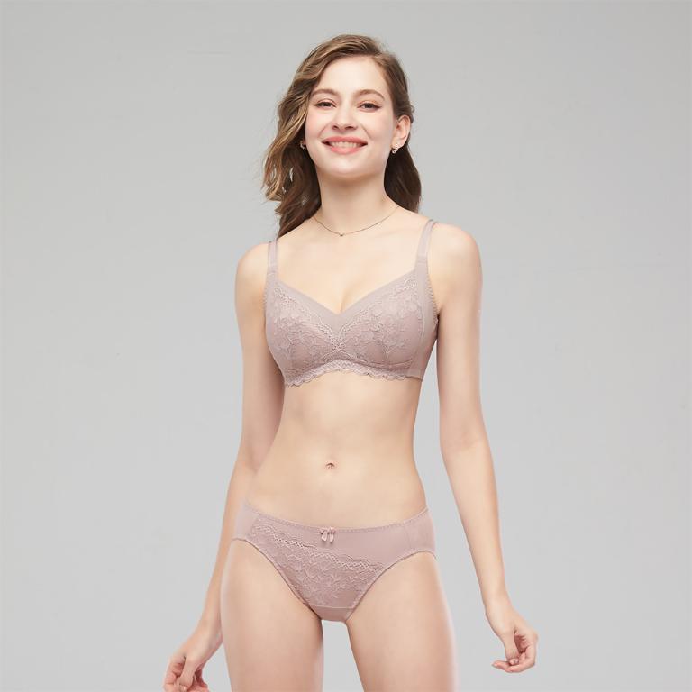 【思薇爾】輕沁舒系列B-F罩無鋼圈涼感蕾絲包覆女內衣(靜謐膚)