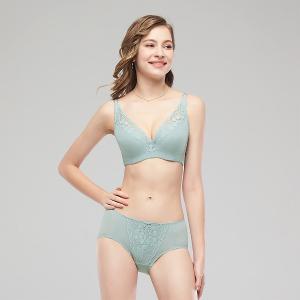 【思薇爾】輕沁舒系列B-E罩軟鋼圈涼感蕾絲集中包覆女內衣(粉霧藍)