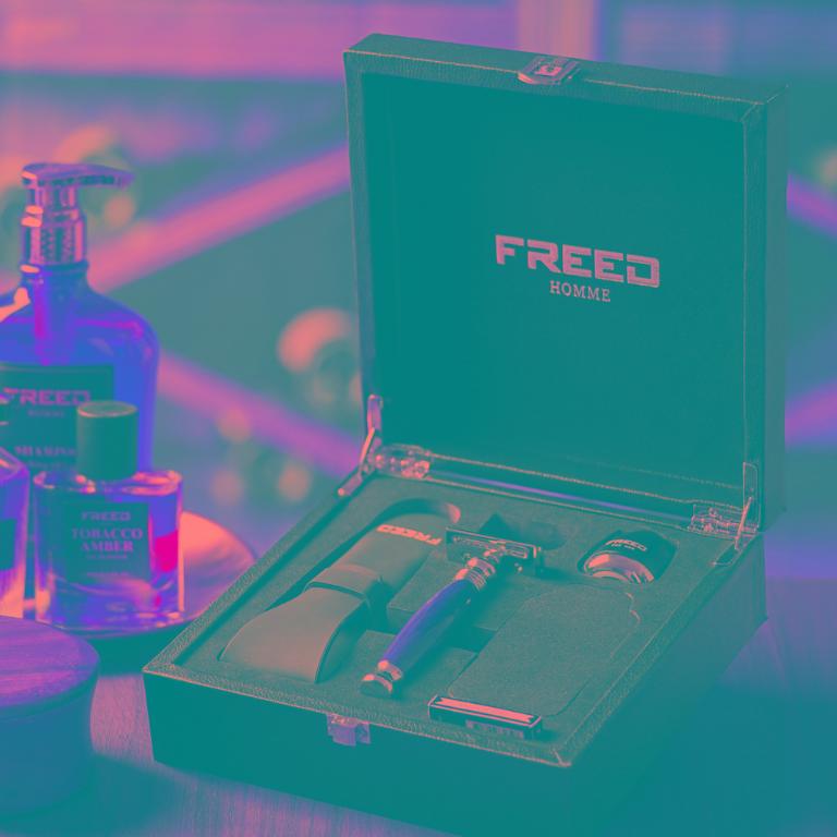 FREED 尊爵四件組雙刃安全刮鬍刀禮盒-仿紫紅檀木+客製化刻字服務