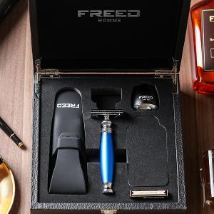 FREED 尊爵四件組雙刃安全刮鬍刀禮盒-時尚藍+客製化刻字服務