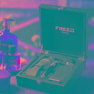 FREED 尊爵四件組雙刃安全刮鬍刀禮盒-極致黑+客製化刻字服務