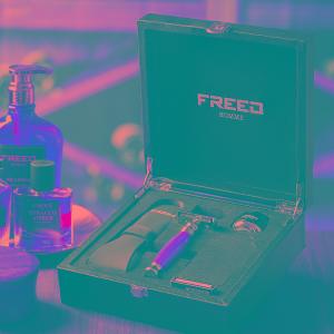FREED 尊爵四件組雙刃安全刮鬍刀禮盒-仿琥珀