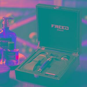 FREED 尊爵四件組雙刃安全刮鬍刀禮盒-仿紫紅檀木