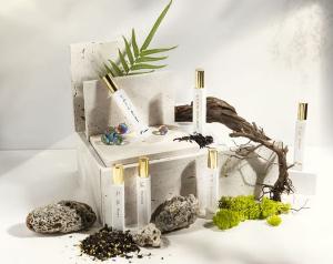 P Seven 台灣茶香水《石縫之花Flower of Life》淡香水 | 沉睡森林 _ 大地木質 *10ML