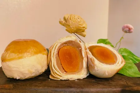 【白鵝山腳】登龍餅(蓮蓉金凰)6入