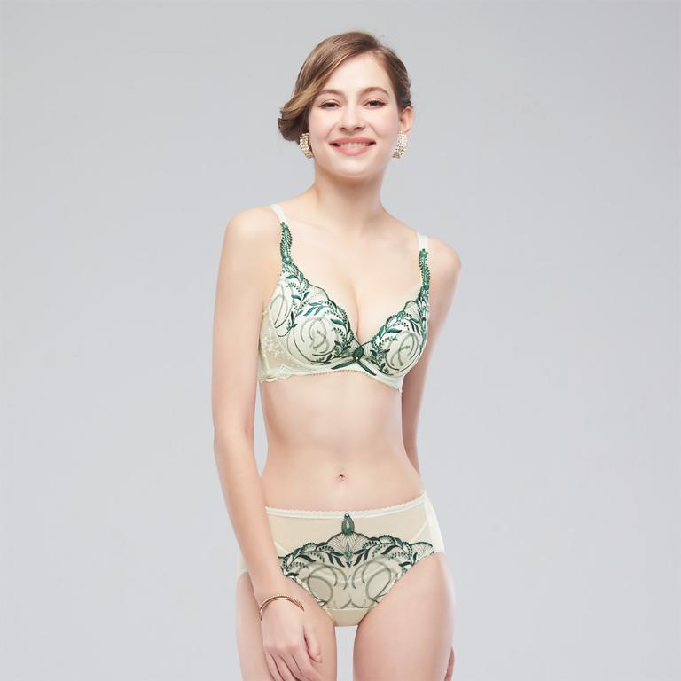 【思薇爾】麥香情迷系列M-XXL蕾絲刺繡中腰三角女內褲(萃香綠)