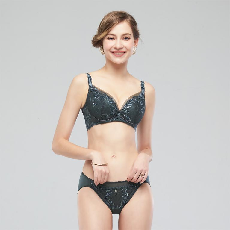 【思薇爾】麥香情迷系列B-E罩軟鋼圈涼感蕾絲刺繡集中包覆女內衣(深岩灰)