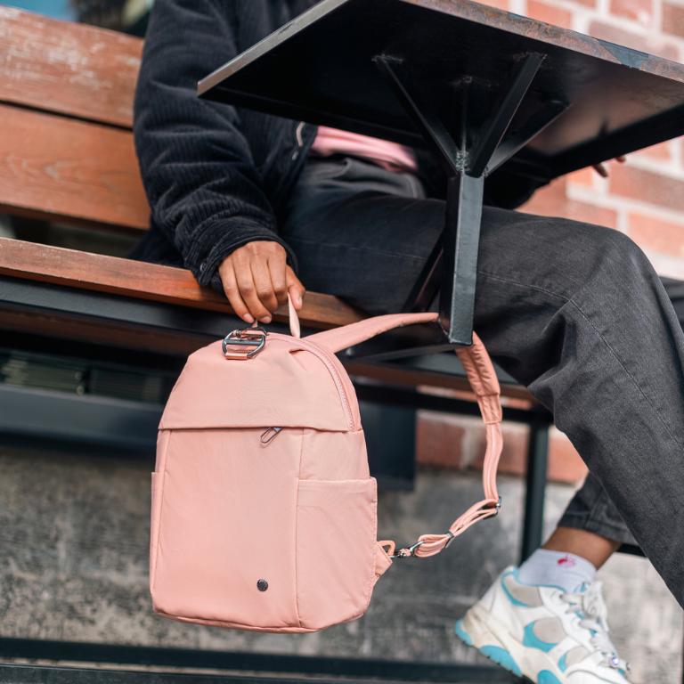 Pacsafe CX ECONYL® Fabric 防盜隨身後背包(8L)-玫瑰粉