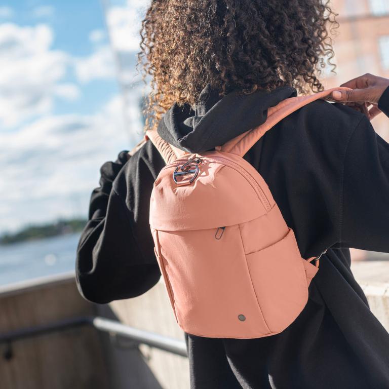Pacsafe CX ECONYL® Fabric 防盜隨身後背包(8L)-玫瑰粉