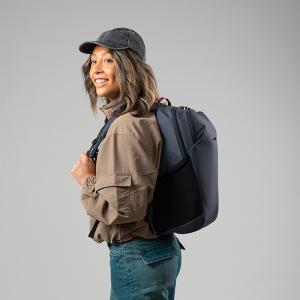 Pacsafe V 20L 防盜探險後背包 (20L)-岩石灰