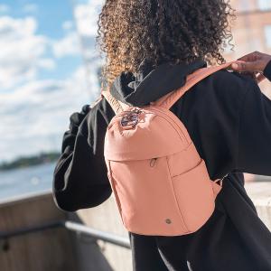 Pacsafe CX ECONYL® Fabric 防盜隨身後背包(8L)-玫瑰粉