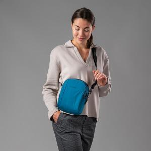 Pacsafe LS100 ECONYL® Fabric 都市防盜斜肩包 LS100(3L)-潮汐藍