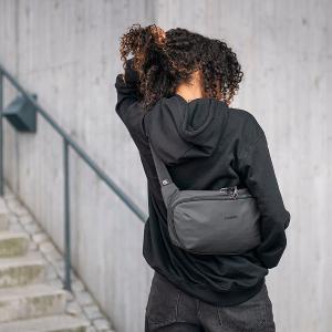 Pacsafe X 城市系列 防盜斜背胸腰包 5L-黑色