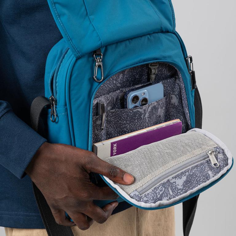 Pacsafe  LS200 ECONYL® Fabric 都市防盜斜肩包(7L)-潮汐藍