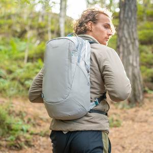 Pacsafe ECO 防盜登山後背包 (25L)-黑色