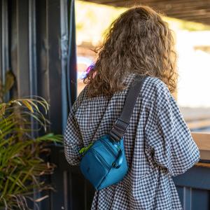 Pacsafe ECO 防盜側背胸腰包 (3.5L)-潮汐藍