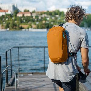 Pacsafe ECO 防盜單肩斜背包 (12L)-潮汐藍