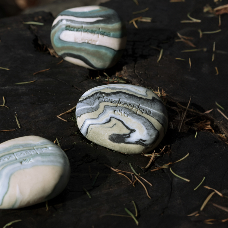 綠野遐思 鵝卵石香氛輕柔磨砂皂 720