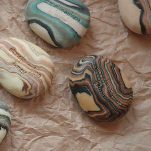 琥珀橙舞 鵝卵石香氛輕柔磨砂皂 334