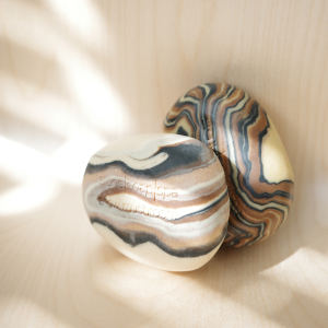 琥珀橙舞 鵝卵石香氛輕柔磨砂皂 334