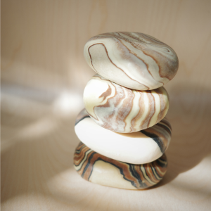 琥珀橙舞 鵝卵石香氛輕柔磨砂皂 334