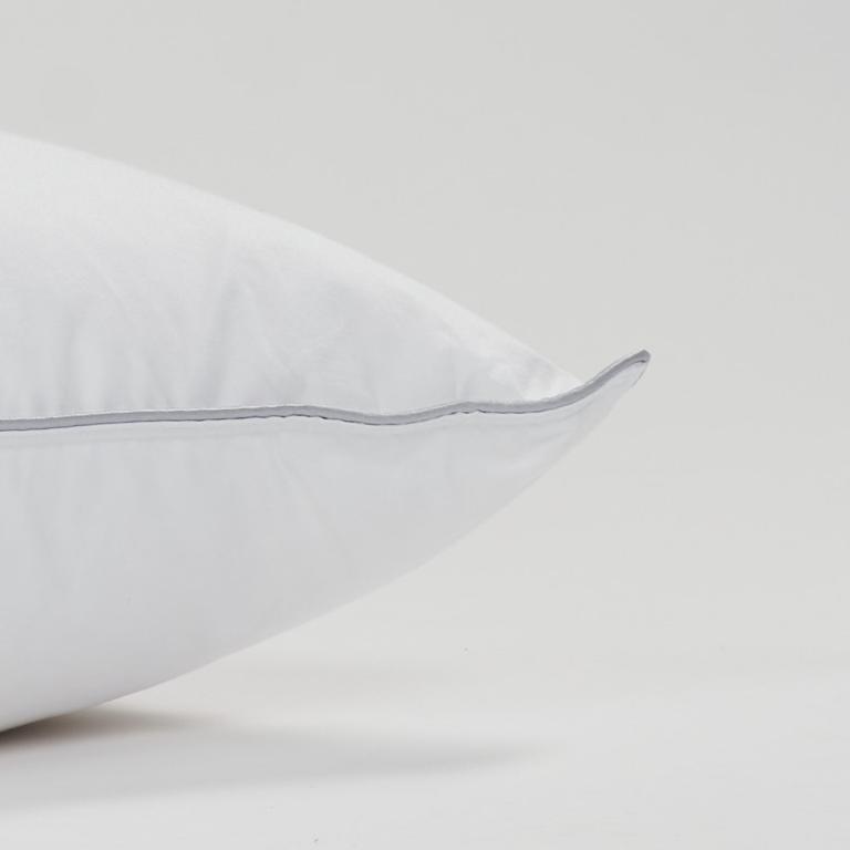 皇室羽毛工房 Hotel Life 輕奢羽毛枕 (一對)