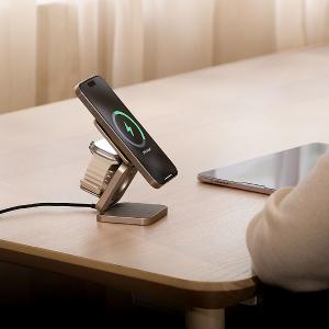 ADAM 亞果元素 Mag 3 Pro Qi2 15W磁吸三用無線充電座