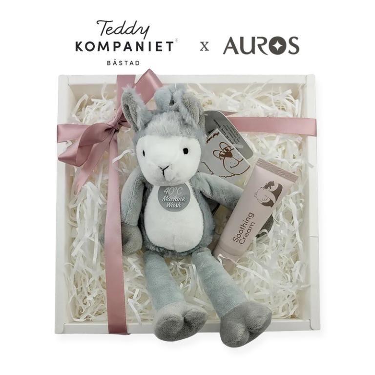 瑞典 Teddykompaniet-可愛草泥馬音樂拉鈴(獨家)+諾卡草本寶寶秀秀霜40g (附禮盒/提袋/可愛品牌小卡可代寫)