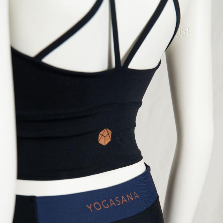 Cassie 追求閃耀自由 前後雙交叉款機能運動上衣-迷霧倫敦