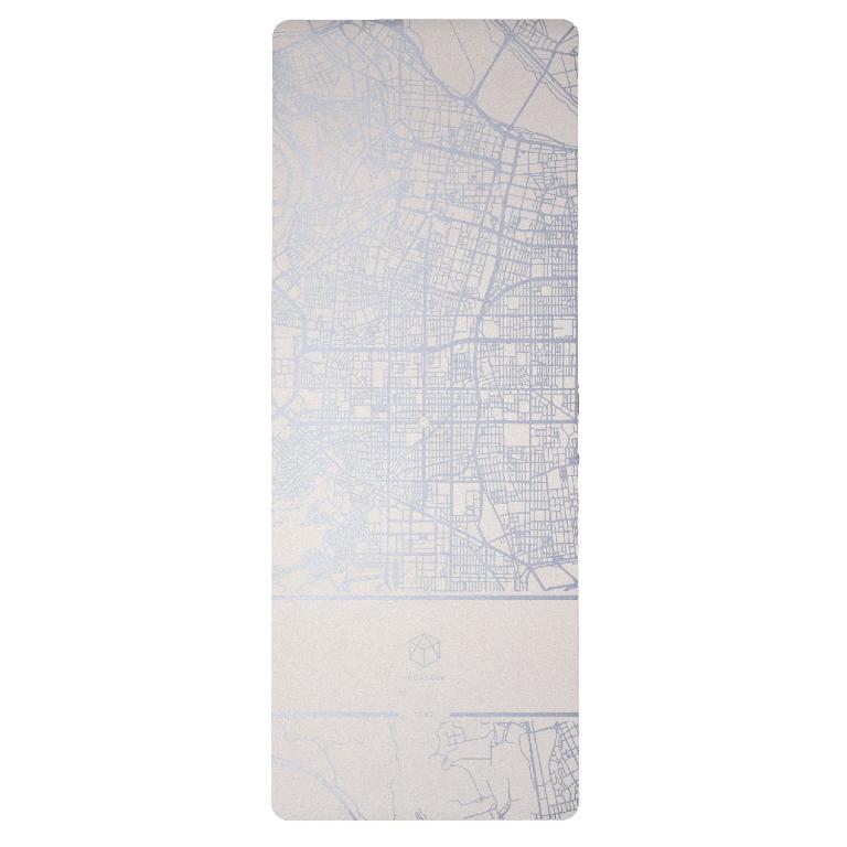 城市素描 4mm柔霧皮革天然橡膠瑜珈墊-關於台北 我想說的是...銀紋特別版