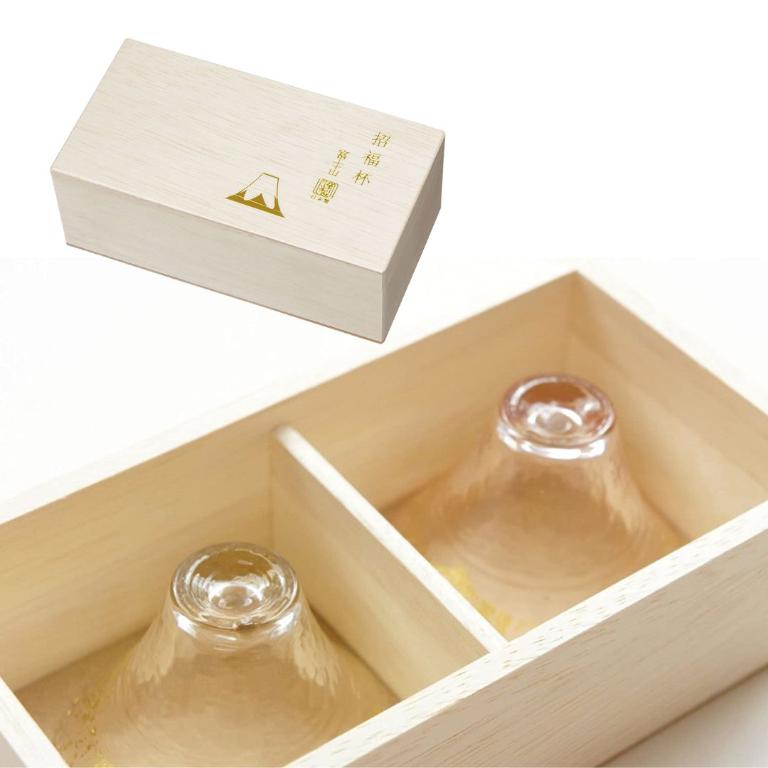 東洋佐佐木 木製禮盒 手工富士山冷酒杯二入組-金澈．金櫻