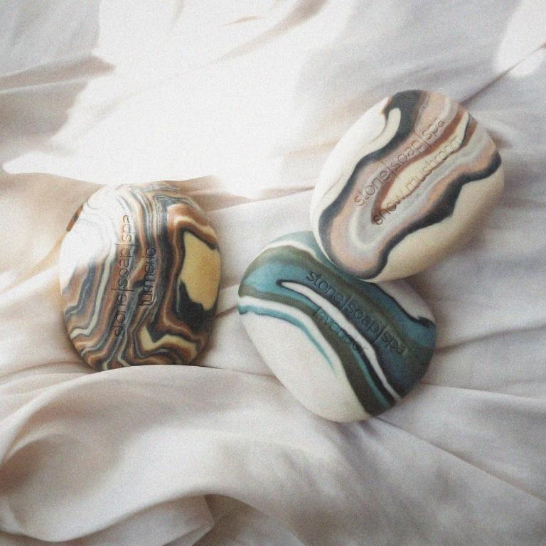 【反璞歸真．禮盒】夜眠香氣：枕頭噴霧、鵝卵石皂