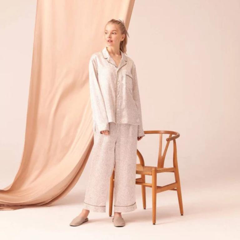 純蠶絲長袖長褲睡衣套裝_古典花飾