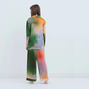 渡假風情款 水彩紋純蠶絲長袖長褲睡衣套裝_迷霧湖畔