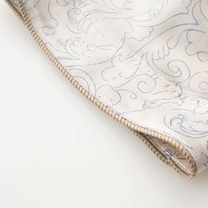 純蠶絲長袖長褲睡衣套裝_古典花飾