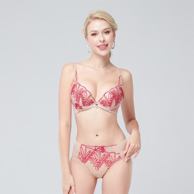 【思薇爾】晶燦珠戀系列B-E罩軟鋼圈蕾絲刺繡集中包覆女內衣(嫣桃膚)