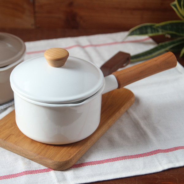 野田琺瑯 Couleur系列木柄單手鍋-白色14cm