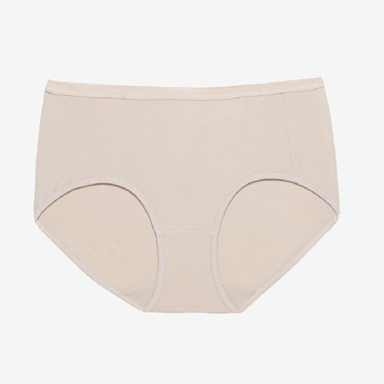 婷-FTC系列大罩杯 M-3L中低腰小平口褲(日常奶茶) 搭配內褲