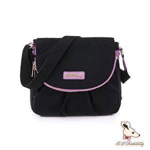 B.S.D.S冰山袋鼠 - BLACK魅惑 - 典雅拼接掀蓋式斜背包 - 芋紫黑【U087-KU】