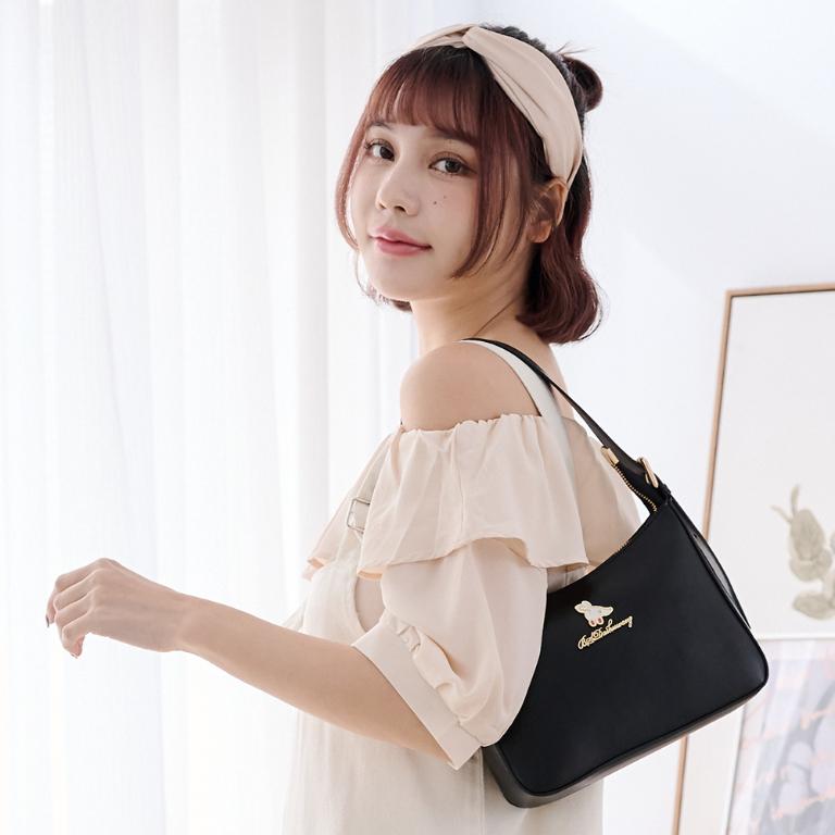 B.S.D.S冰山袋鼠 - 午後濃茶 - 簡約手提兩用月亮包 - 炭焙黑【P6152-K】