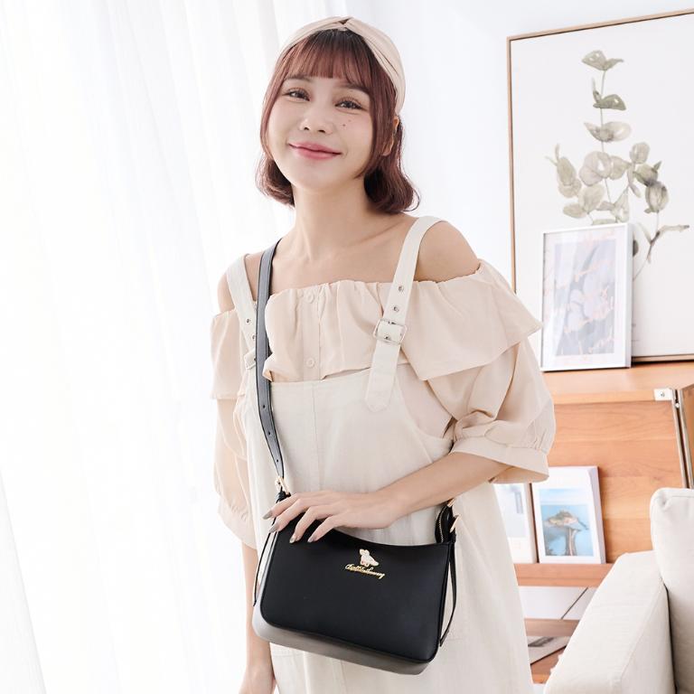 B.S.D.S冰山袋鼠 - 午後濃茶 - 簡約手提兩用月亮包 - 炭焙黑【P6152-K】