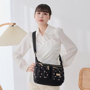 B.S.D.S冰山袋鼠 - 勾心紅妝 - 甜美刺繡造型多層斜背包 - 心型粉【G5035K】