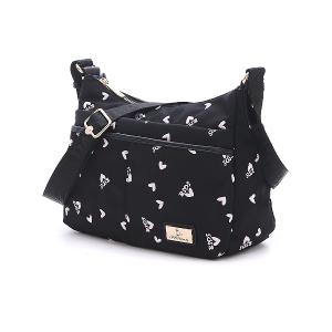 B.S.D.S冰山袋鼠 - 勾心紅妝 - 甜美刺繡休閒輕量斜背包 - 心型粉【G150K】