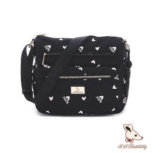 B.S.D.S冰山袋鼠 - 勾心紅妝 - 甜美刺繡多夾層斜背包 - 心型粉【G069K】