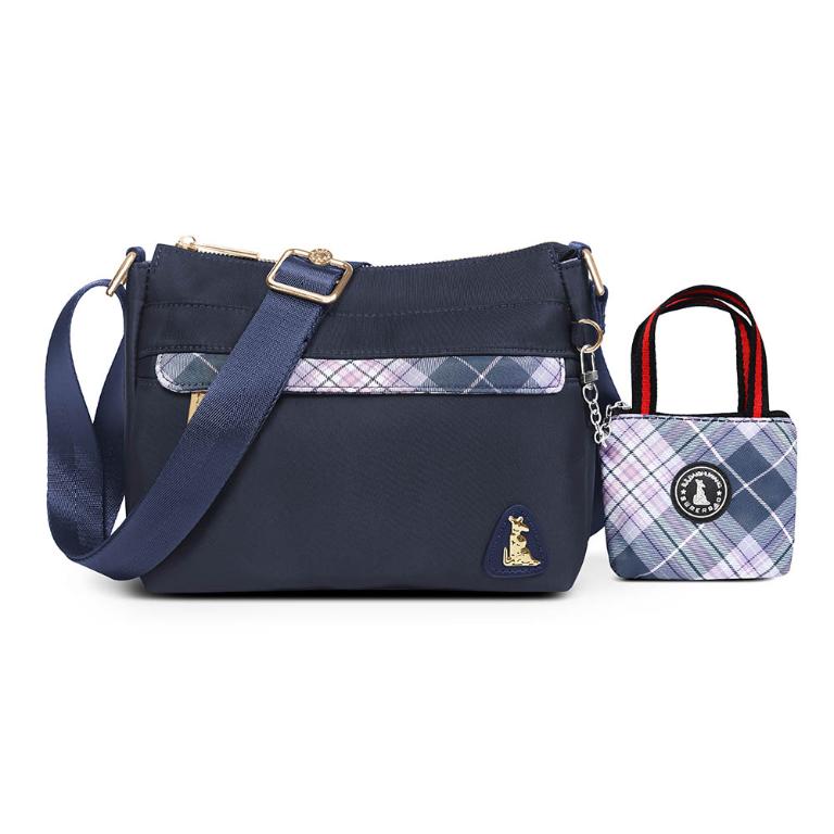 B.S.D.S冰山袋鼠 - 都會名伶 - 英倫風輕量多層斜背包 - 古典藍【K9001B】