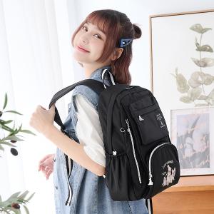 B.S.D.S冰山袋鼠 - 動物派對 - 輕旅大容量附插袋後背包 - 霧黑色【Z060-3K】