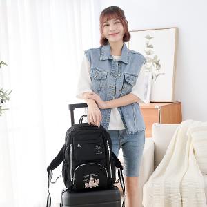 B.S.D.S冰山袋鼠 - 動物派對 - 輕旅大容量附插袋後背包 - 霧黑色【Z060-3K】