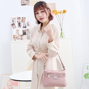 B.S.D.S冰山袋鼠 - 漫遊城市 - 小菱格實搭斜肩包 - 優雅紫【Z8022-AU】